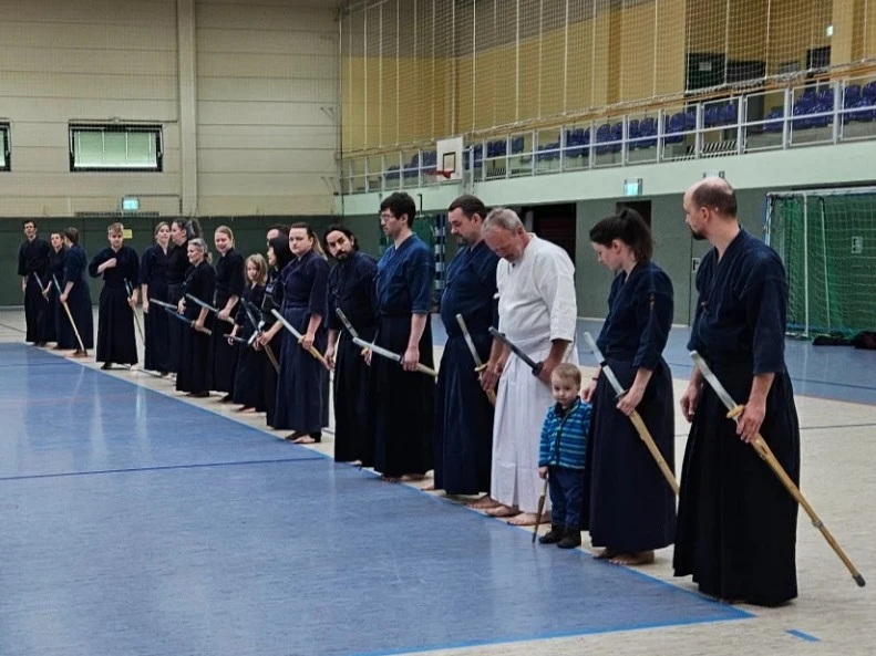 Matthias Lechleitner und Tino Lehmann während der Instruktion